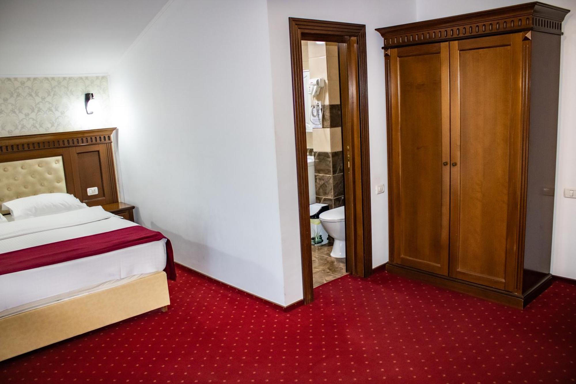Hotel Rebis Brăila Esterno foto