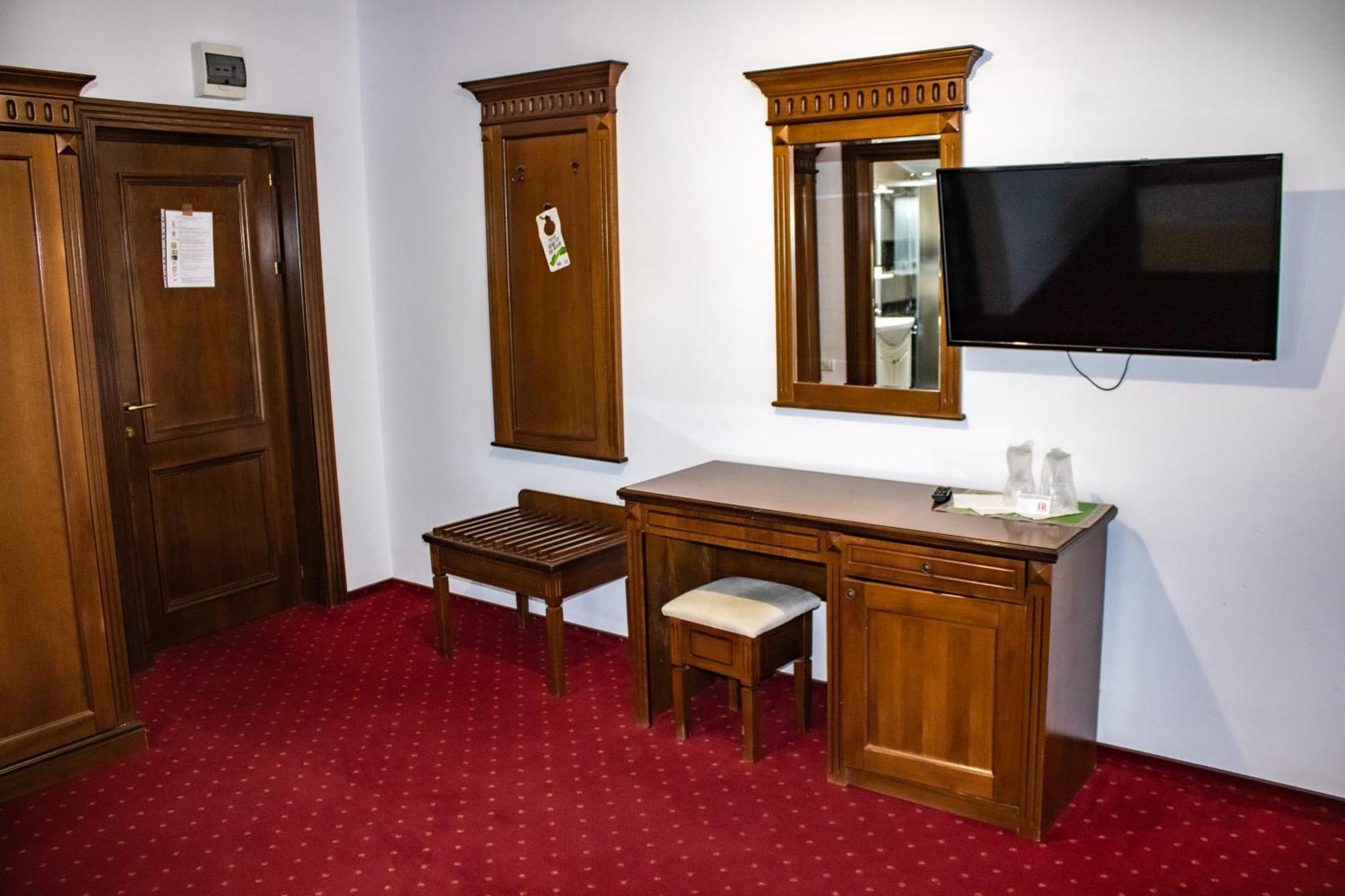 Hotel Rebis Brăila Esterno foto
