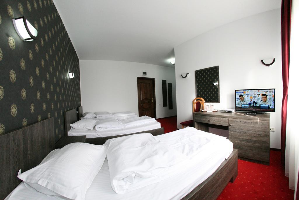 Hotel Rebis Brăila Camera foto