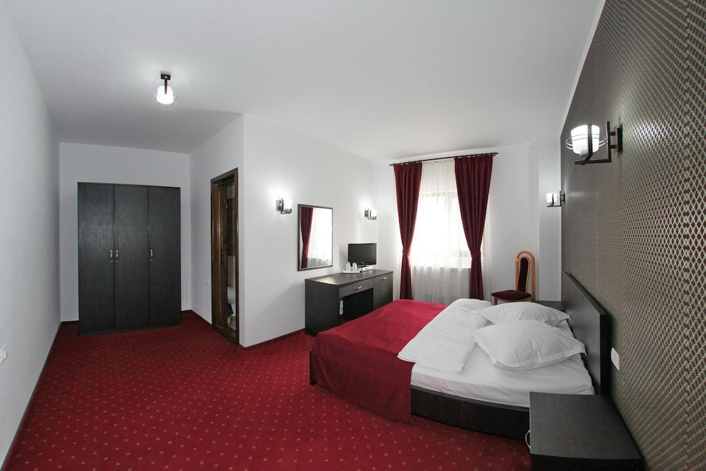 Hotel Rebis Brăila Camera foto