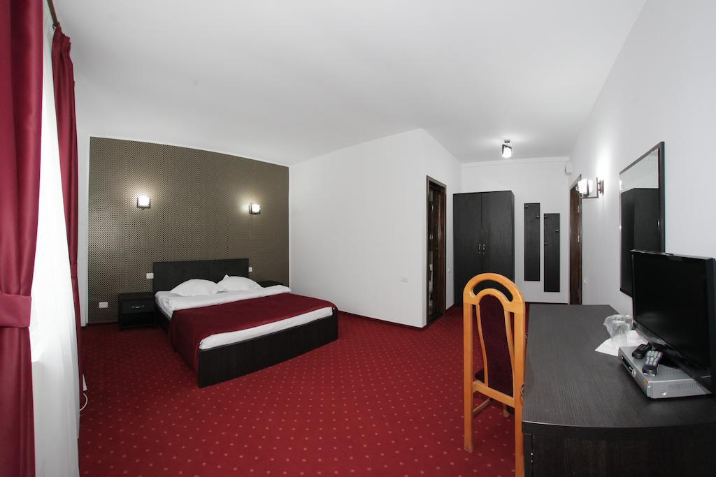 Hotel Rebis Brăila Camera foto